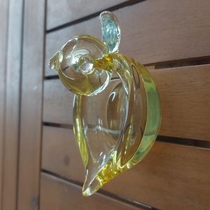 Adorable duck-shaped art glass bowl.